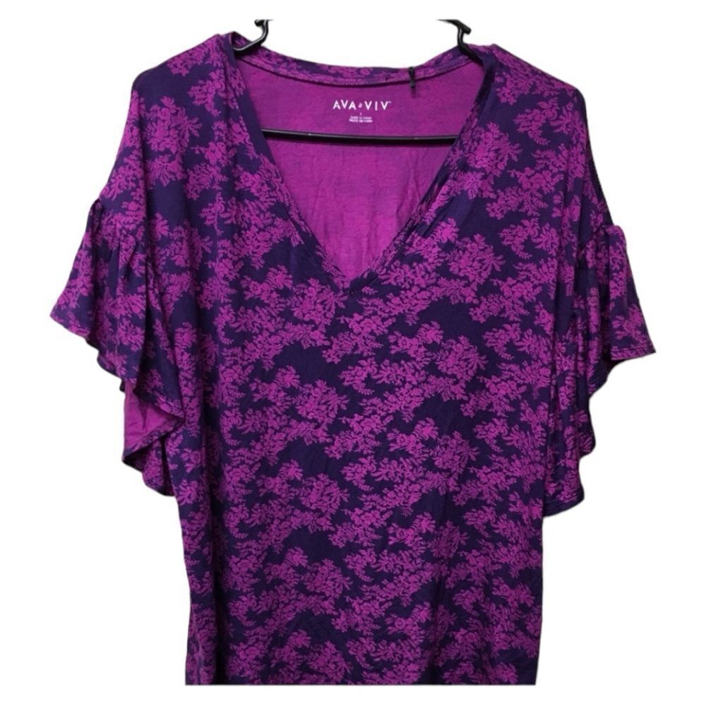 Ava & Viv Women’s Floral Print V-Neck SS Top.